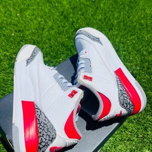 Boys Jordan 3 Retro